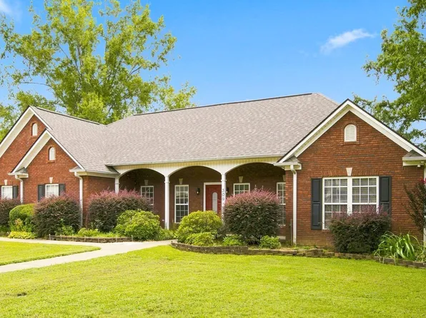 309 Royal Troon Dr, Rainbow City, AL 35906