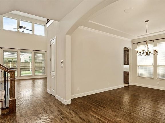 5th image of 13911 Chamomile Ln