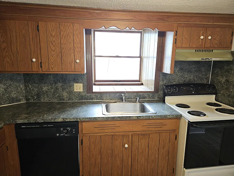 321 W Main St #5 — Photo 9