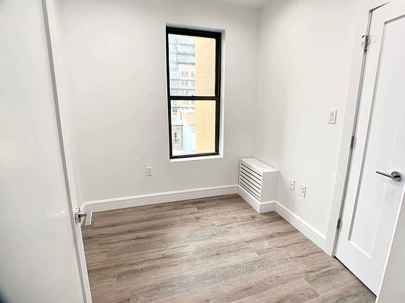3rd image of 219 13th St #17B
