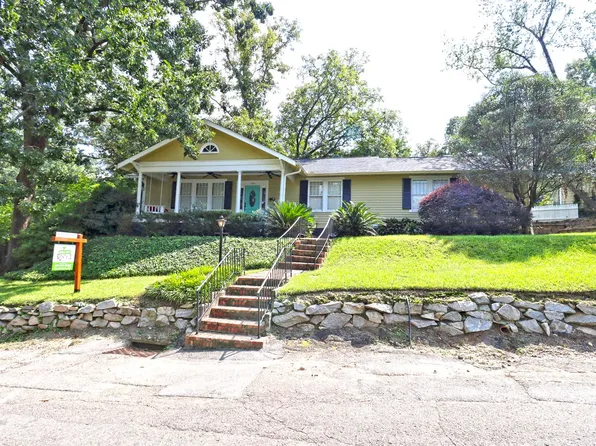 2326 Lowndes Rd, Columbia, SC 29205