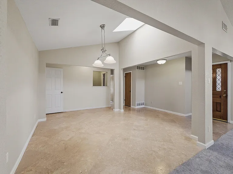 322 N Greenstone Ln — Photo 5
