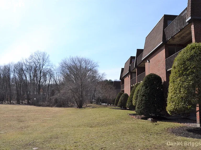140 Kenrick St #4 — Photo 18