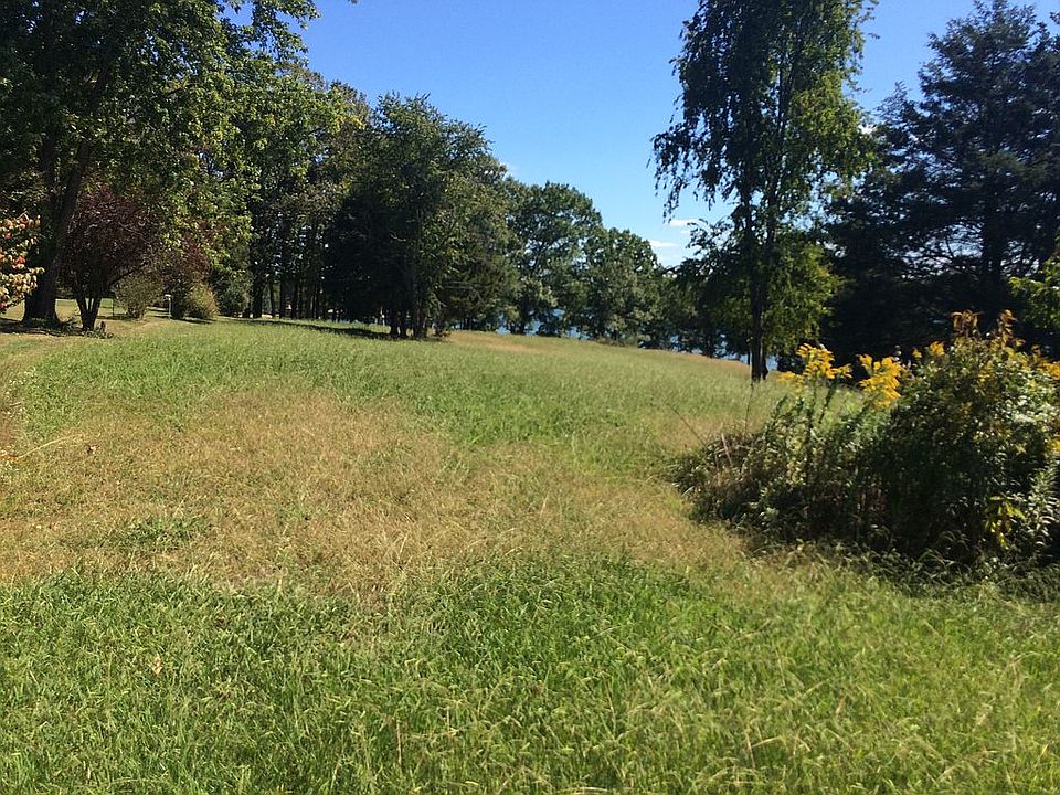 2nd image of 5305 Spinnaker Way