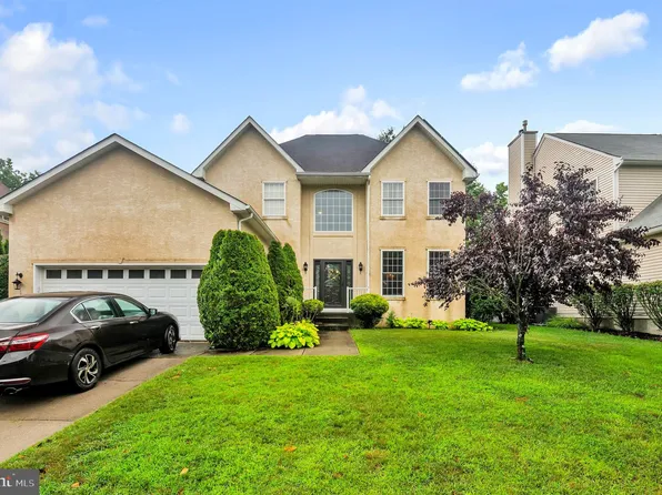 11 Bedford Dr, Egg Harbor Township, NJ 08234