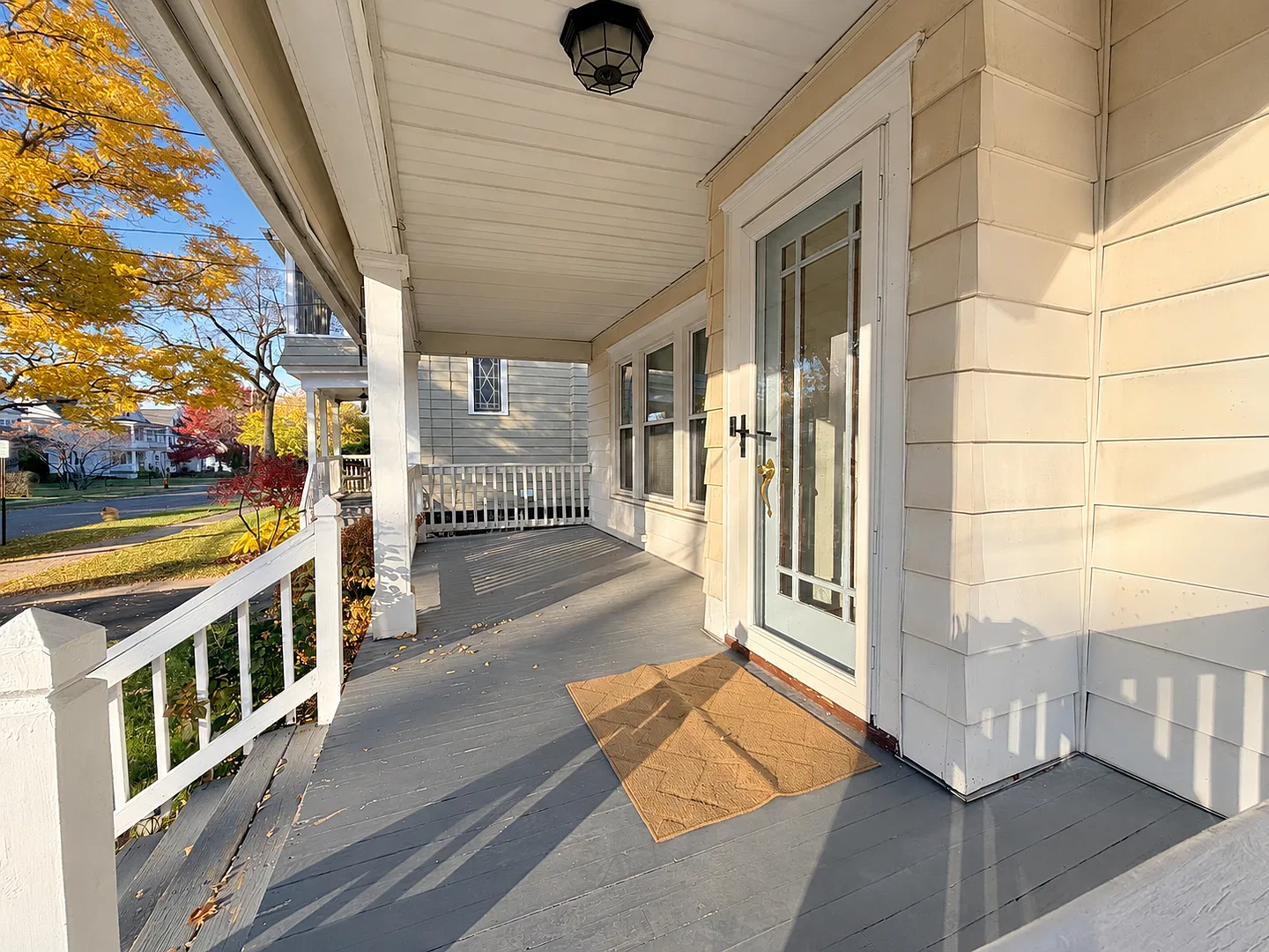 Bright 4-Bedroom Sedgwick Bungalow | 2 Full Baths & Gas Fireplace — Photo 2