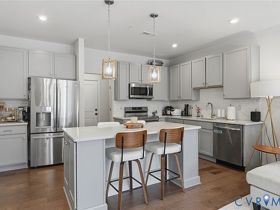 5th image of 1900 Roseneath Rd APT 4B