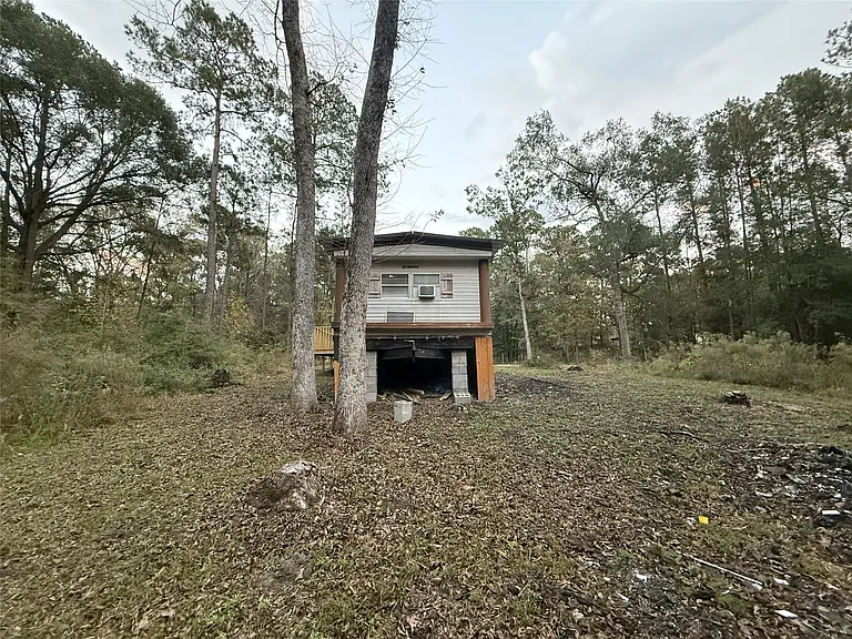 279 White Oak Cir — Photo 1