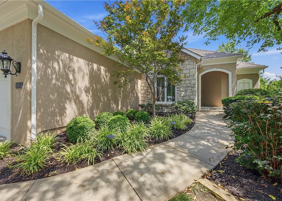 1st image of 10153 S Shadow Cir