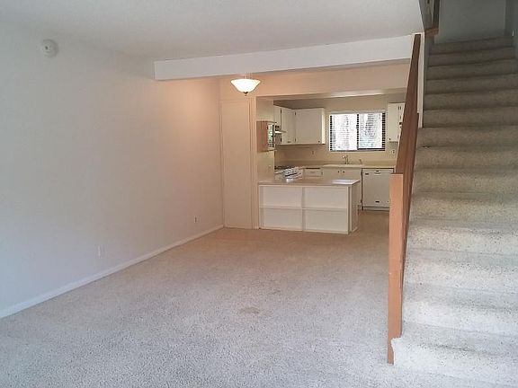 3rd image of 1205 Rebecca Ln Unit A