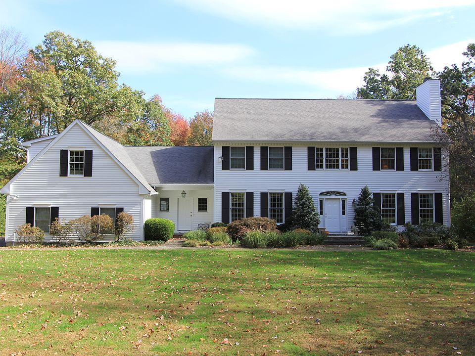 1st image of 35 Sunderland Ln