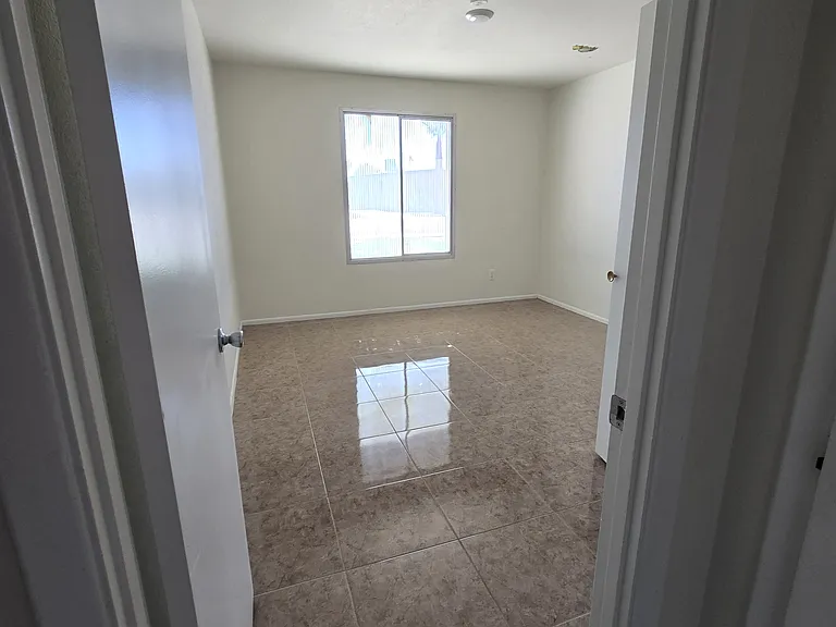 1144 E Palmcroft Dr — Photo 27