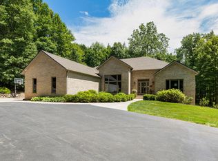 67217 Conrad Rd, Edwardsburg, MI 49112