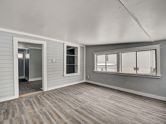 4th image of 50 W Vermont St