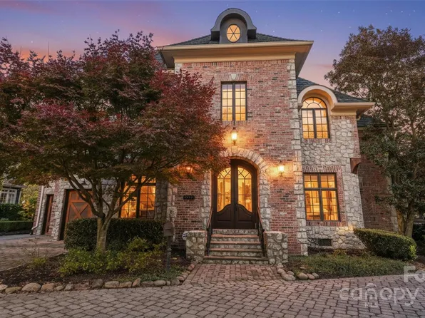 2310 La Maison Dr, Charlotte, NC 28226