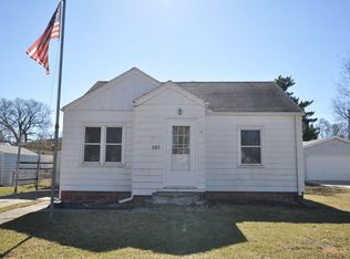 2717 Logan Ave, Des Moines, IA 50317