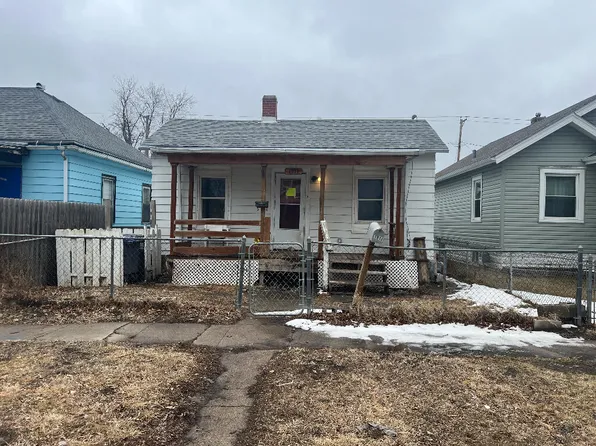 1911 S 11th St, Council Bluffs, IA 51501