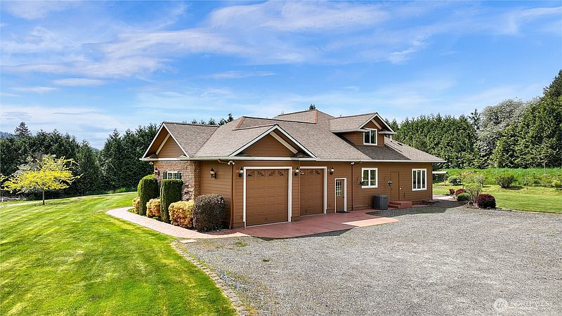 4th image of 1603 Kelly Road