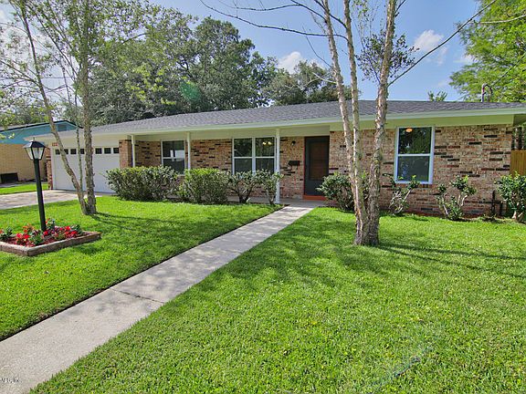 2nd image of 1227 Arbor Cir N