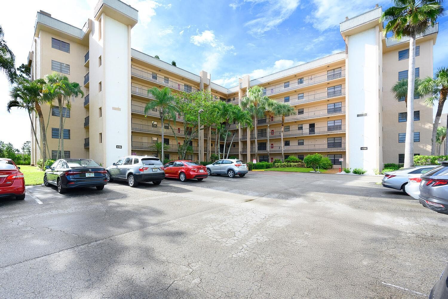4700 Lucerne Lakes Boulevard #308