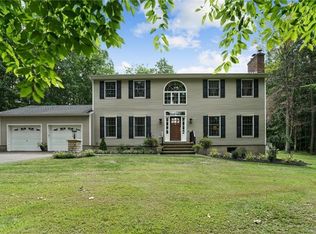 23 Greenwood Ct, Middletown, NY 10940