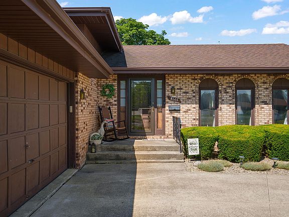 3rd image of 8144 Tapper Ave