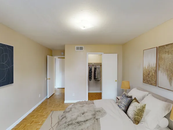 Creekwood Apartments