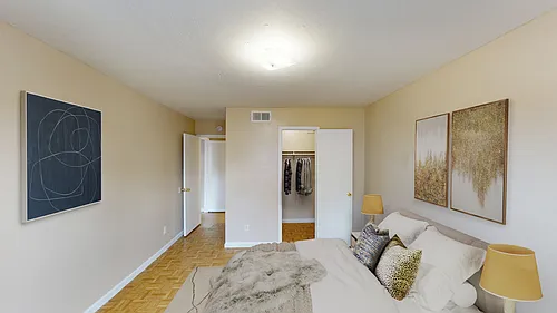 Creekwood Apartments Photo 1