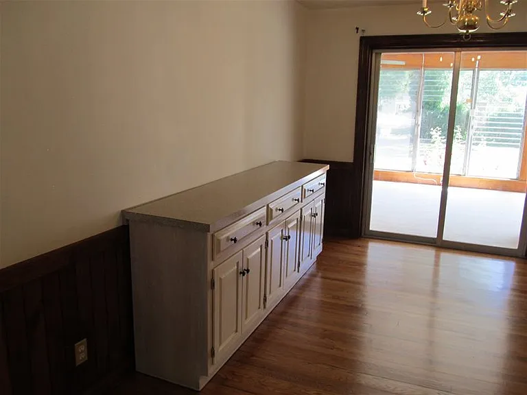 2217 Delwood Rd — Photo 23