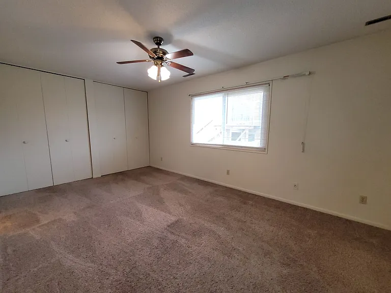 4509 Rushmore Dr NE — Photo 5