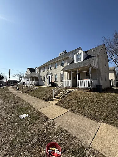 1104 Pine Ln Photo 1