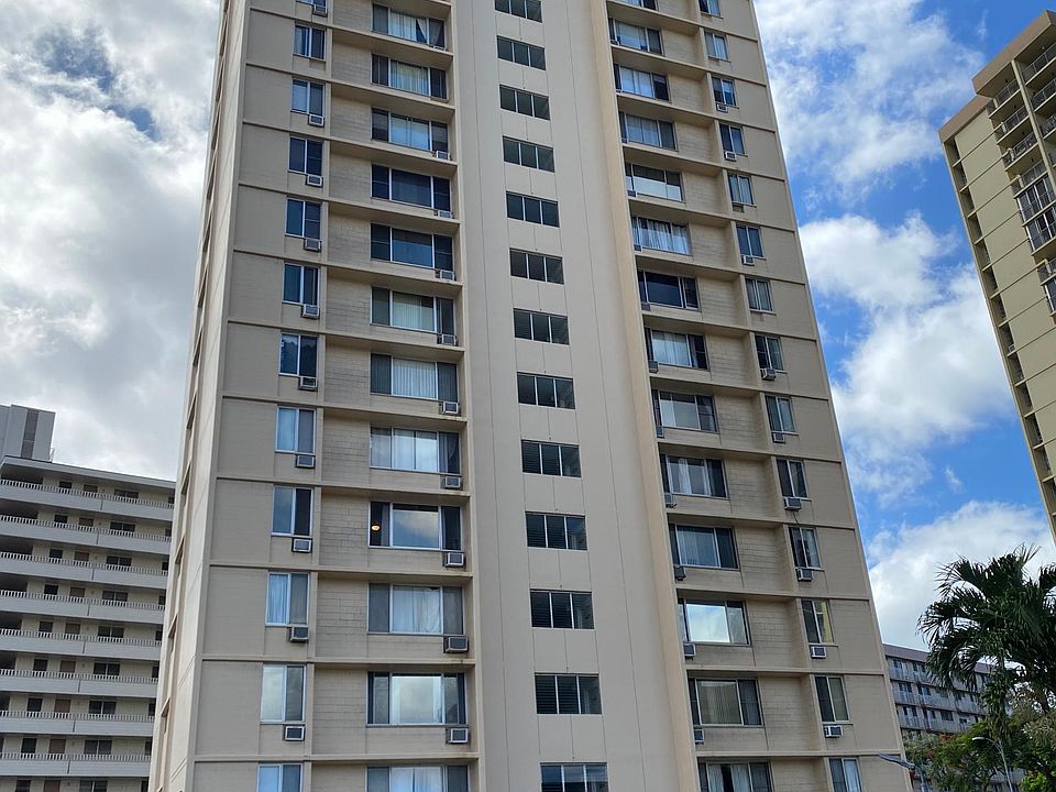 1st image of 909 Ala Nanala St APT 204