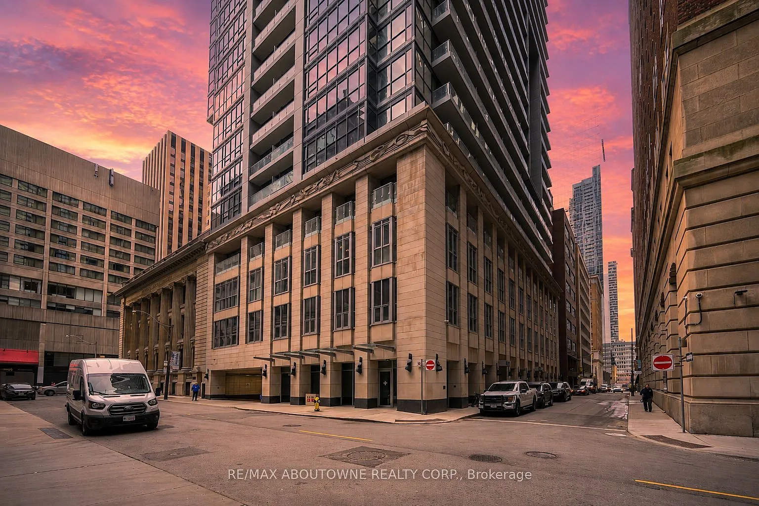 2 bed, $2,999 — Photo 1
