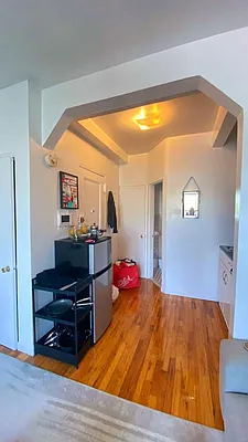 Rented by Point NYC | media 6