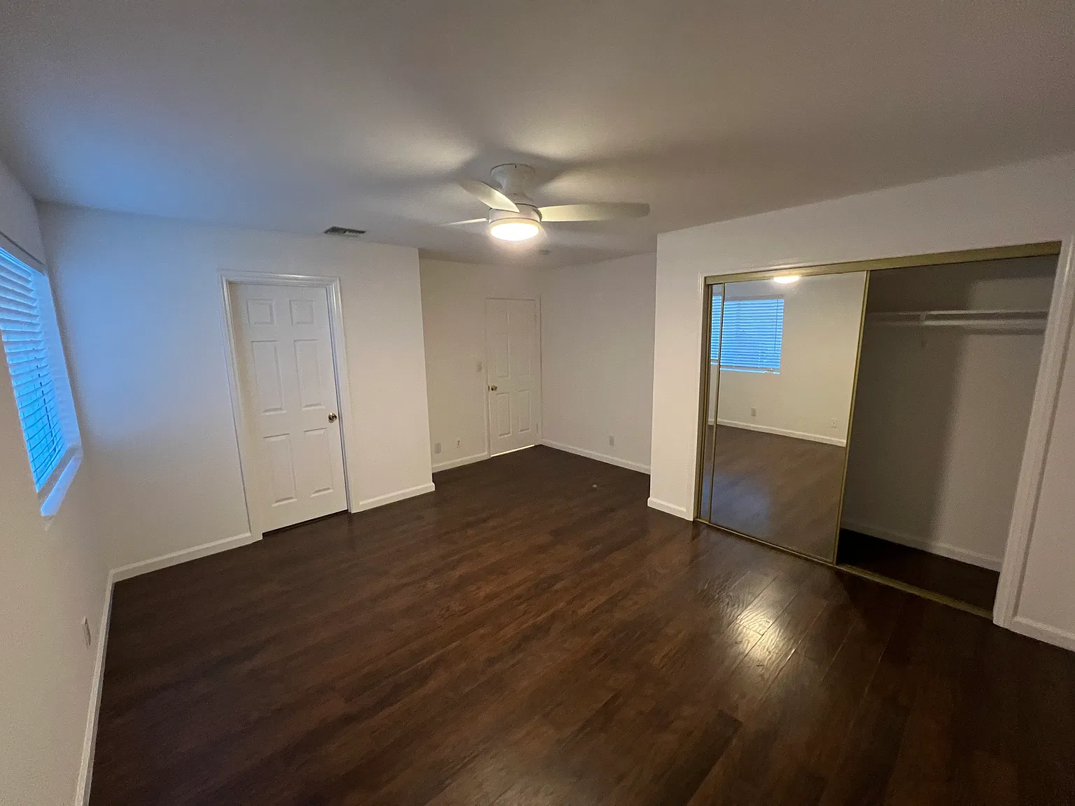 3 bed, 1200 sqft, $3,700 — Photo 3