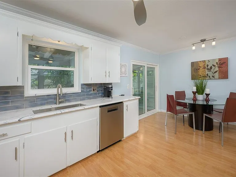 3801 Helene St — Photo 14