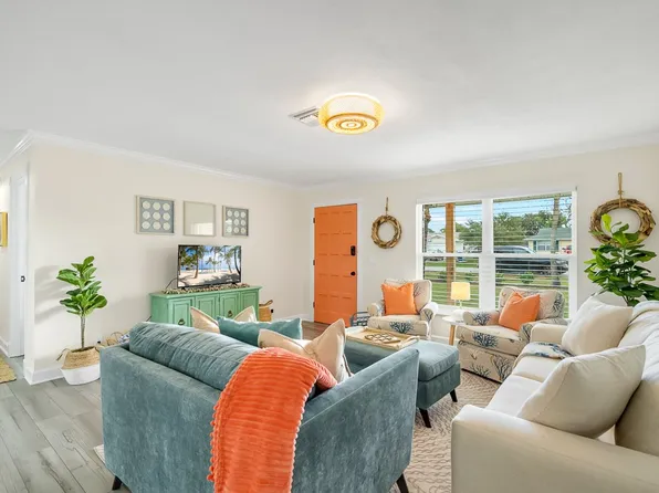 131 14th Ave, Vero Beach, FL 32962