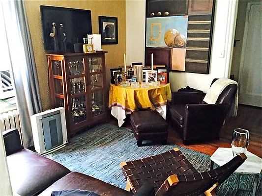 Rented by Performing Assets Corp | media 25