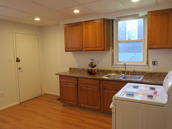 Kitchen 12 x 10