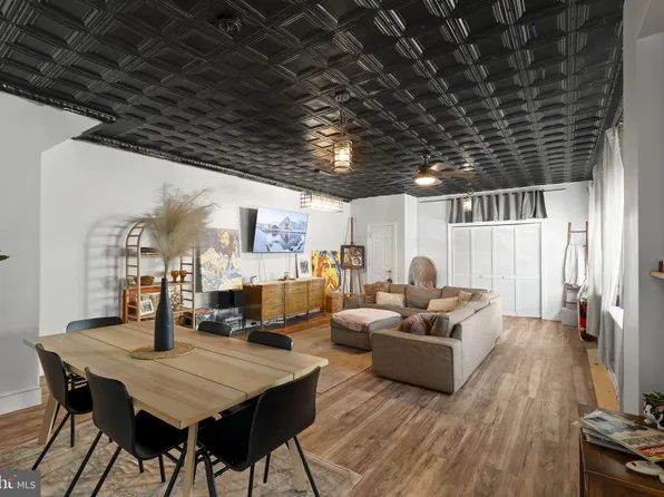 155 Jamestown St, Philadelphia, PA 19127