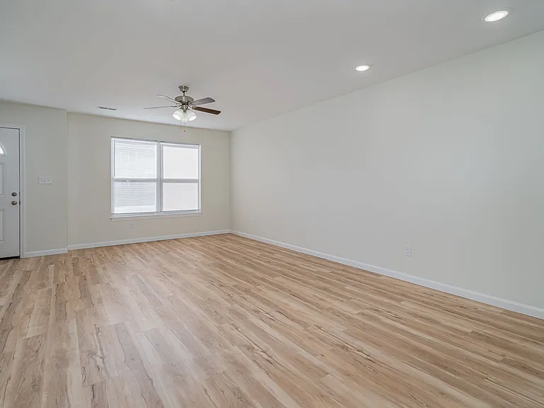 Icon Townhomes — Photo 33