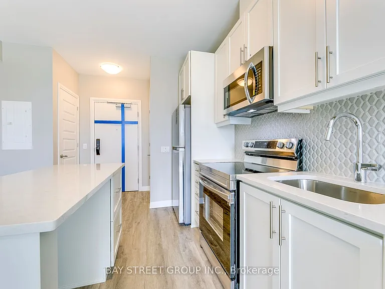 95 Dundas St W #107 — Photo 15