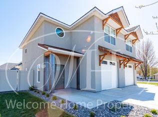 2 NE Hadley Way #2, College Place, WA 99324