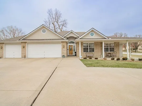 3824 S Milton Dr, Independence, MO 64055