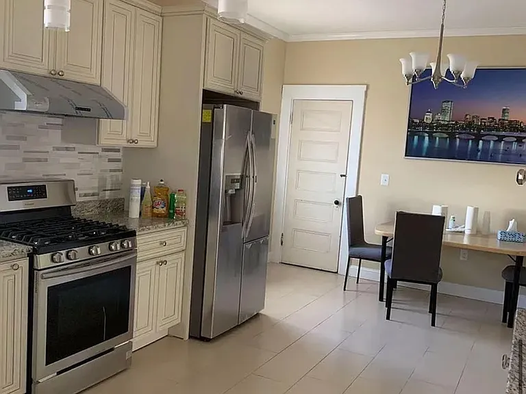 161 Walnut St #1 — Photo 32