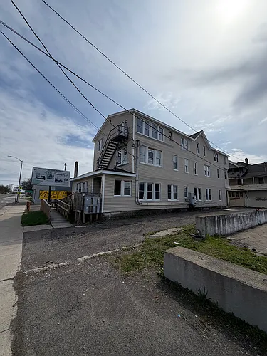 1408 E Main St Photo 1