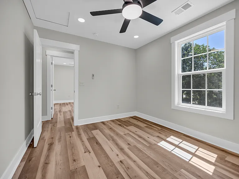 1158 Olympia Ave — Photo 13