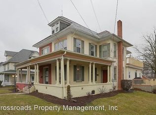 201 W Main St, Leola, PA 17540