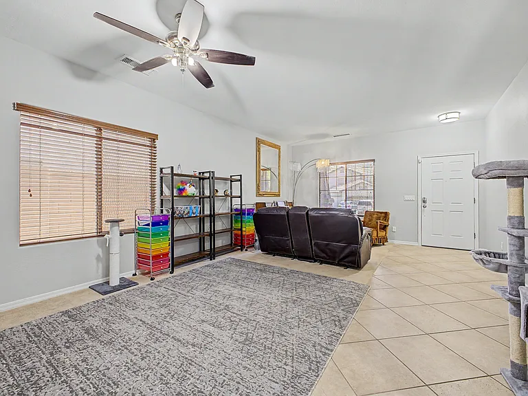 29752 W Amelia Ave — Photo 6