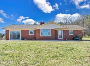 64 Elf Trl, Bassett, VA 24055